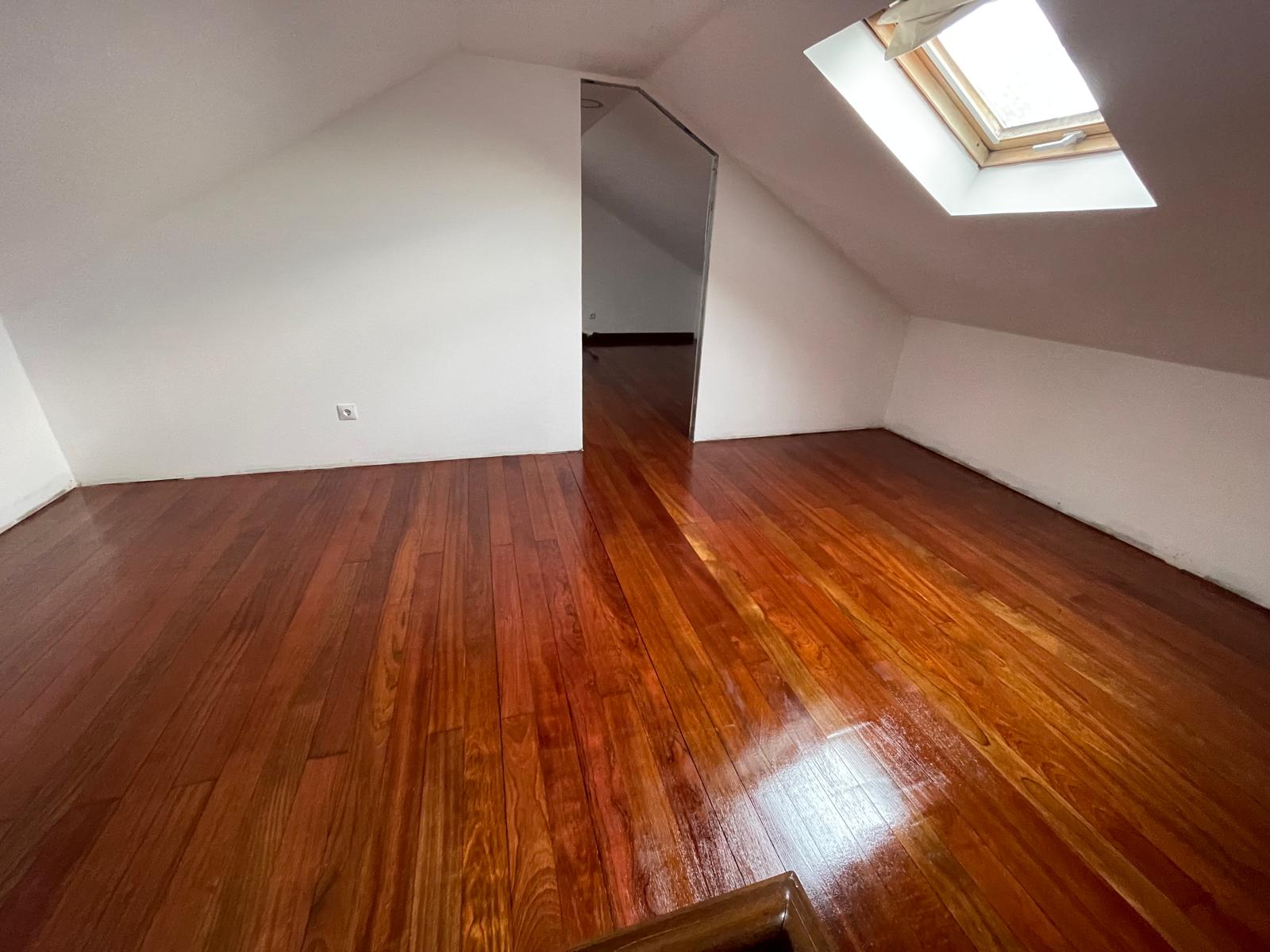 Depois do isolamento e divisórias em sótão